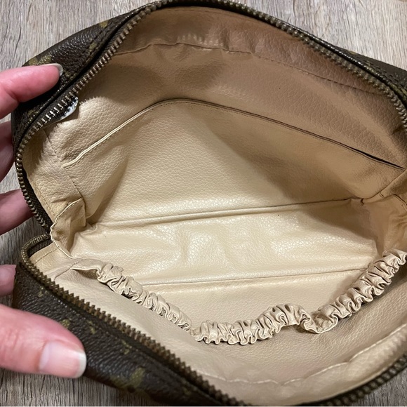 Vintage Louis Vuitton Monogram Truth Toiletry 23 Bag - Picture 10 of 11